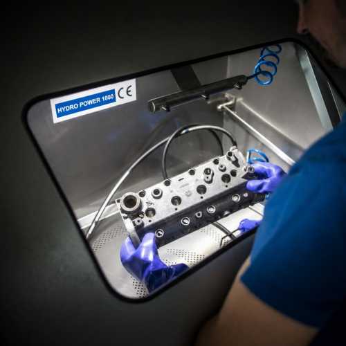 Przejdź do produktu Szyba do Hydro Power 1600 wraz z kompletem uszczelek