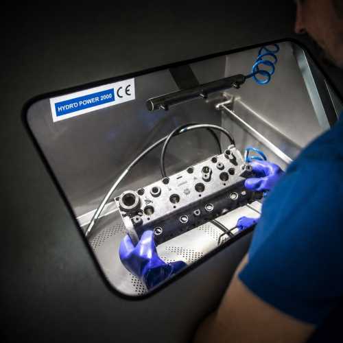 Przejdź do produktu Szyba do Hydro Power 2000 wraz z kompletem uszczelek 